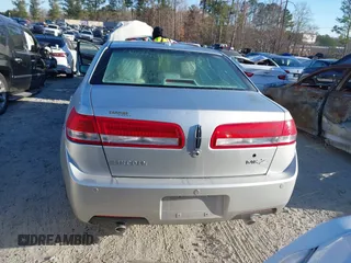 2011 Lincoln MKZ with VIN 3LNHL2GC2BR759690, listed as a IAAI auction lot 41672626 with 117,839 mi miles. Bid and sale history available at carsss.com. Image 16.