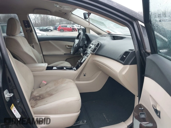 2009 Toyota Venza with VIN 4T3ZK11A39U013140, listed as a IAAI auction lot 41559932 with 240,219 mi miles and . Bid and sale history available at carsss.com. Image 5.