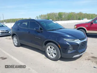 2020 Chevrolet Blazer LT z VIN 3GNKBCRSXLS690885, wystawiony jako IAAI lot #42093344 z przebiegiem 61 608 mil mil oraz . Historia ofert i sprzedaży dostępna na DreamBid. Obrazek 1.
