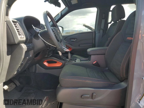 2024 Nissan Frontier SV z VIN 1N6ED1EK7RN631545, wystawiony jako Copart lot #49348715 z przebiegiem 12 973 mil mil oraz Szkoda całkowita • Salvage title. Historia ofert i sprzedaży dostępna na DreamBid. Obrazek 7.