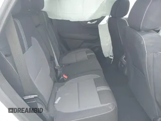 2025 Chevrolet Blazer LT с VIN 3GNKBHR49SS210008, выставлен на аукционе IAAI как лот 42567029 с пробегом 125 миль миль и . История ставок и продаж доступна на DreamBid. Изображение 8.