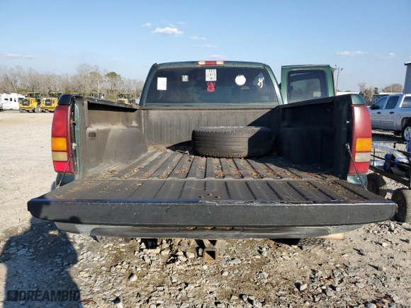 2001 Chevrolet Silverado 1500 LT with VIN 1GCEC19T21Z203162, listed as a Copart auction lot 46577965 with 308,212 mi miles and Salvage Title. Bid and sale history available at carsss.com. Image 6.