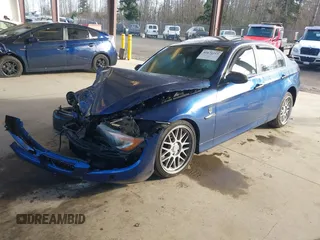 2007 BMW 3 Series 335i with VIN WBAVB73517PA86968, listed as a IAAI auction lot 41671253 with 95,556 mi miles. Bid and sale history available at carsss.com. Image 18.