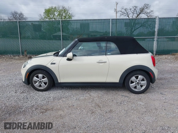 2016 MINI Convertible z VIN WMWWG5C51G3C19178, wystawiony jako IAAI lot #41909039 z przebiegiem 87 533 mil mil oraz . Historia ofert i sprzedaży dostępna na DreamBid. Obrazek 14.