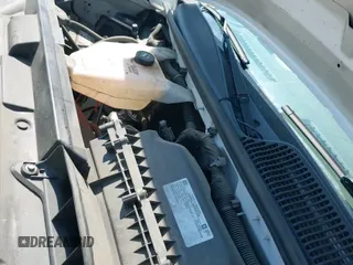 2019 Chevrolet Express Cargo z VIN 1GCWGAFP8K1242709, wystawiony jako IAAI lot #42513751 z przebiegiem 102 593 mil mil oraz . Historia ofert i sprzedaży dostępna na DreamBid. Obrazek 18.