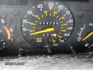 1991 Saab 900 z VIN YS3AK45E3M7000204, wystawiony jako Copart lot #43569965 z przebiegiem 344 784 mil mil oraz Szkoda całkowita • Salvage title. Historia ofert i sprzedaży dostępna na DreamBid. Obrazek 9.