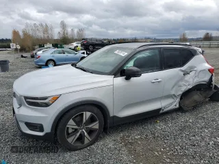 2021 Volvo XC40 with VIN YV4ED3URXM2554318, listed as a Copart auction lot 78328114 with 33,215 mi miles and Salvage Title. Bid and sale history available at carsss.com. Image 1.