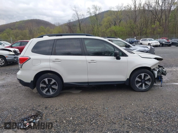 2017 Subaru Forester with VIN JF2SJABC7HH454943, listed as a IAAI auction lot 42022435 with 81,680 mi miles. Bid and sale history available at carsss.com. Image 13.