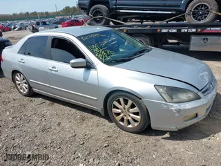 2006 Honda Accord Sdn LX SE with VIN 1HGCM56326A173765, listed as a IAAI auction lot 42039896 with 144,749 mi miles. Bid and sale history available at carsss.com. Image 1.
