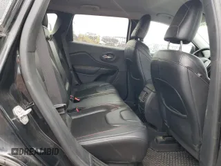 2020 Jeep Cherokee Trailhawk with VIN 1C4PJMBX2LD588381, listed as a Copart auction lot 56067055 with 82,467 mi miles and Salvage title. Bid and sale history available at DreamBid. Image 11.