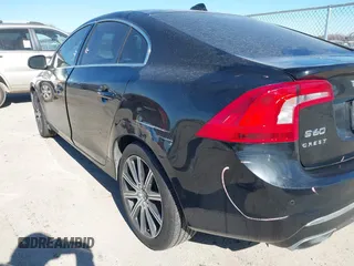 2018 Volvo S60 Inscription Platinum with VIN LYV402HM1JB156380, listed as a IAAI auction lot 41408529 with 106,933 mi miles. Bid and sale history available at carsss.com. Image 6.
