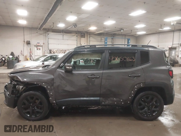 2016 Jeep Renegade Latitude with VIN ZACCJBBT5GPD69471, listed as a IAAI auction lot 40650863 with 137,944 mi miles. Bid and sale history available at carsss.com. Image 14.