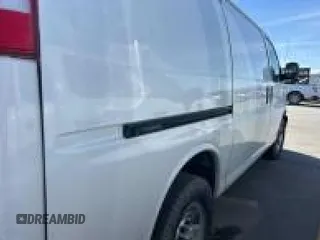 2017 Chevrolet Express Cargo z VIN 1GCWGAFF3H1158281, wystawiony jako IAAI lot #42566227 z przebiegiem 212 348 mil mil oraz . Historia ofert i sprzedaży dostępna na DreamBid. Obrazek 4.