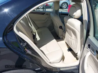 2005 Mercedes-Benz C 240 with VIN WDBRF61J15F622903, listed as a IAAI auction lot 41814269 with 60,841 mi miles and . Bid and sale history available at DreamBid. Image 8.