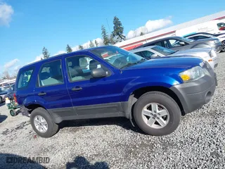 2006 Ford Escape XLS with VIN 1FMYU92Z36KC28266, listed as a IAAI auction lot 41744961 with 94,706 mi miles. Bid and sale history available at carsss.com. Image 14.
