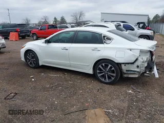 2017 Nissan Altima SR with VIN 1N4AL3AP4HN326560, listed as a IAAI auction lot 41349728 with 153,960 mi miles and . Bid and sale history available at carsss.com. Image 14.