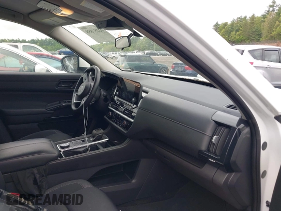 2024 Nissan Pathfinder SV with VIN 5N1DR3BC6RC240547, listed as a IAAI auction lot 42257858 with 13,465 mi miles and . Bid and sale history available at DreamBid. Image 5.
