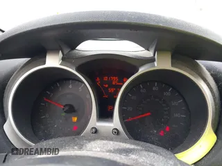 2014 Nissan Juke SL with VIN JN8AF5MV2ET483345, listed as a IAAI auction lot 41716553 with 101,795 mi miles. Bid and sale history available at carsss.com. Image 7.