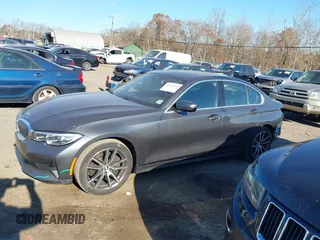 2022 BMW 3 Series 330i xDrive with VIN 3MW5R7J01N8C32331, listed as a IAAI auction lot 40766569 with 27,105 mi miles. Bid and sale history available at carsss.com. Image 14.