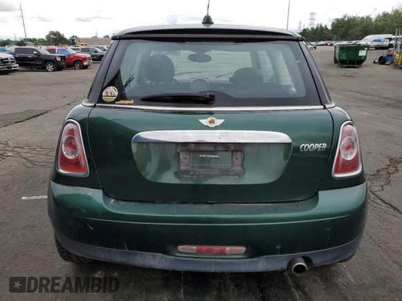 2011 MINI Hardtop с VIN WMWSU3C52BT093673, выставлен на аукционе Copart как лот 59992375 с пробегом 114 919 миль миль и Списание • Salvage title. История ставок и продаж доступна на DreamBid. Изображение 6.