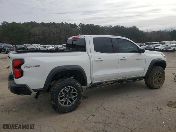 2024 Chevrolet Colorado 4WD ZR2 with VIN 1GCPTFEK1R1266203, listed as a Copart auction lot 45959035 with 0 mi miles and Salvage Title. Bid and sale history available at carsss.com. Image 3.