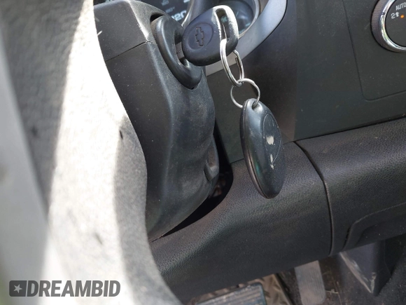 2009 Chevrolet Silverado 1500 LT with VIN 3GCEK23389G168995, listed as a IAAI auction lot 41923951 with 162,623 mi miles and . Bid and sale history available at DreamBid. Image 11.