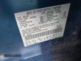 2001 Ford Super Duty F-250 XL with VIN 3FTNW21F31MA77558, listed as a IAAI auction lot 41536844 with 247,531 mi miles. Bid and sale history available at carsss.com. Image 9.