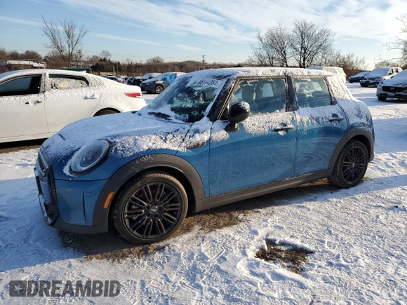 2022 MINI Hardtop 4 Door Cooper S with VIN WMW53DK08N2S29603, listed as a Copart auction lot 85194284 with 14,121 mi miles and Salvage title. Bid and sale history available at DreamBid. Image 1.