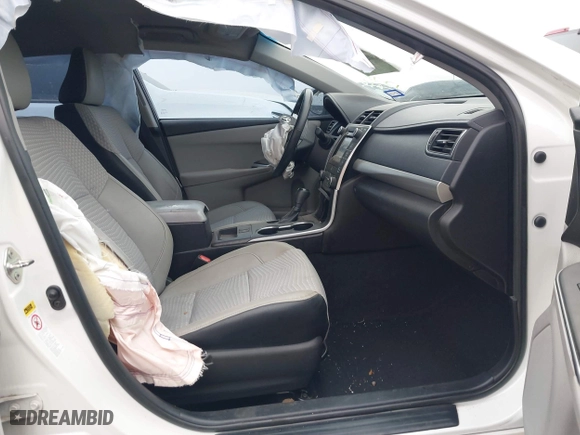 2015 Toyota Camry Hybrid LE with VIN 4T1BD1FK0FU175597, listed as a IAAI auction lot 41455315 with 116,380 mi miles. Bid and sale history available at carsss.com. Image 5.