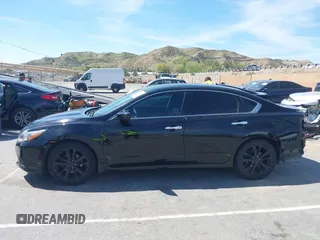 2017 Nissan Altima S z VIN 1N4AL3AP9HC173928, wystawiony jako IAAI lot #41884621 z przebiegiem 73 217 mil mil oraz . Historia ofert i sprzedaży dostępna na DreamBid. Obrazek 15.