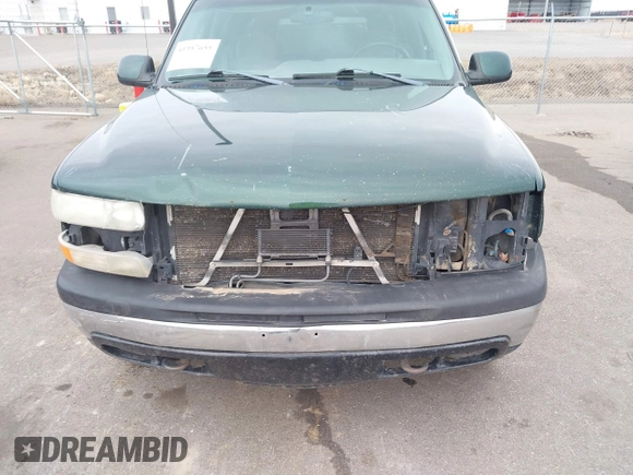 2001 Chevrolet Suburban LT with VIN 3GNFK16T71G245894, listed as a IAAI auction lot 41957655 with 0 mi miles. Bid and sale history available at carsss.com. Image 6.