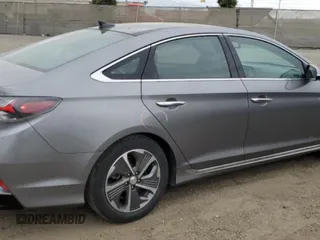 2018 Hyundai Sonata Hybrid Limited with VIN KMHE34L37JA087056, listed as a Copart auction lot 70388523 with 92,778 mi miles. Bid and sale history available at carsss.com. Image 3.