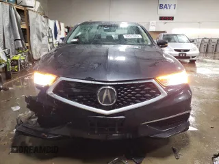 2018 Acura TLX w/Technology Pkg with VIN 19UUB2F52JA003652, listed as a Copart auction lot 45919365 with 135,676 mi miles and Salvage Title. Bid and sale history available at carsss.com. Image 5.