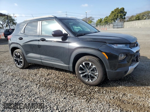 2021 Chevrolet TrailBlazer LT with VIN KL79MPS21MB153352, listed as a Copart auction lot 53163204 with 52,977 mi miles and Salvage Title. Bid and sale history available at DreamBid. Image 4.