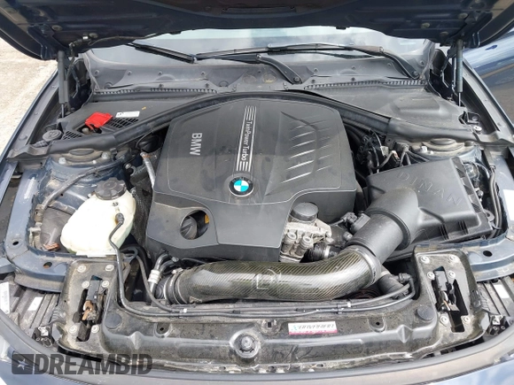 2013 BMW 3 Series 335i xDrive z VIN WBA3B9C55DJ465826, wystawiony jako IAAI lot #42336817 z przebiegiem 81 344 mil mil oraz . Historia ofert i sprzedaży dostępna na DreamBid. Obrazek 10.