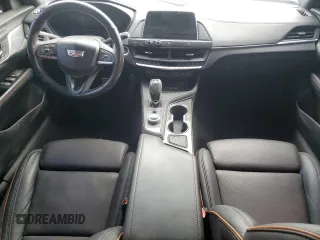 2021 Cadillac CT4 V-Series z VIN 1G6DH5RL1M0144492, wystawiony jako Copart lot #47973795 z przebiegiem Nie podano mil oraz Szkody całkowita. Historia ofert i sprzedaży dostępna na DreamBid. Obrazek 8.