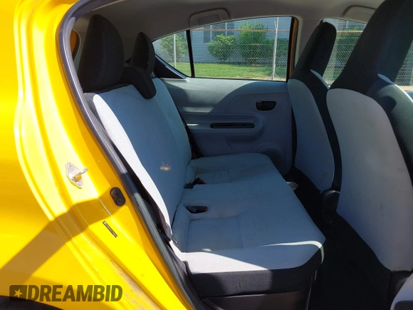 2014 Toyota Prius One z VIN JTDKDTB31E1066984, wystawiony jako IAAI lot #42261574 z przebiegiem 163 378 mil mil oraz . Historia ofert i sprzedaży dostępna na DreamBid. Obrazek 8.
