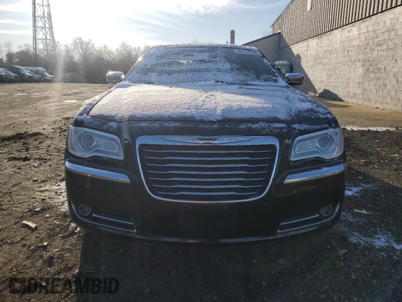 2014 Chrysler 300 C with VIN 2C3CCAKT6EH128509, listed as a Copart auction lot 86154334 with 189,551 mi miles and Clean Title. Bid and sale history available at DreamBid. Image 5.