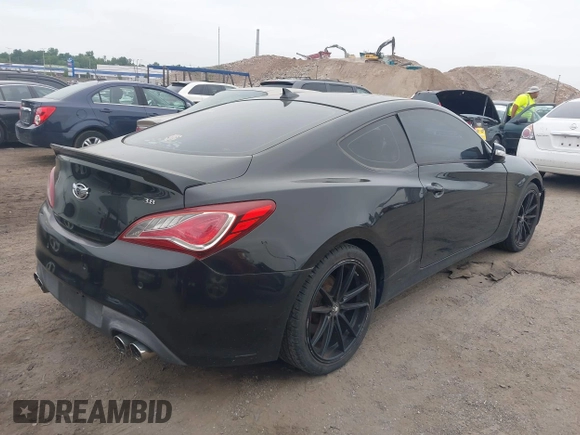 2013 Hyundai Genesis Coupe R-Spec with VIN KMHHU6KJ0DU105695, listed as a IAAI auction lot 42605527 with 115,875 mi miles and . Bid and sale history available at DreamBid. Image 4.