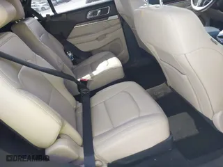 2018 Ford Explorer Limited with VIN 1FM5K7F83JGB57595, listed as a IAAI auction lot 41803844 with 134,496 mi miles. Bid and sale history available at carsss.com. Image 8.