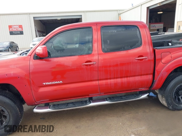 2010 Toyota Tacoma PreRunner z VIN 3TMJU4GN1AM094552, wystawiony jako IAAI lot #42422207 z przebiegiem 180 364 mil mil oraz . Historia ofert i sprzedaży dostępna na DreamBid. Obrazek 14.