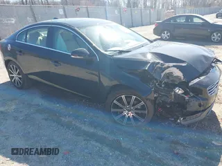2017 Volvo S60 Inscription с VIN LYV402TK2HB130516, выставлен на аукционе IAAI как лот 41822767 с пробегом 48 203 миль миль и . История ставок и продаж доступна на DreamBid. Изображение 1.