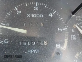 1996 GMC Sonoma SLS with VIN 1GTCS14X4T8515402, listed as a IAAI auction lot 42137071 with 165,316 mi miles. Bid and sale history available at carsss.com. Image 7.