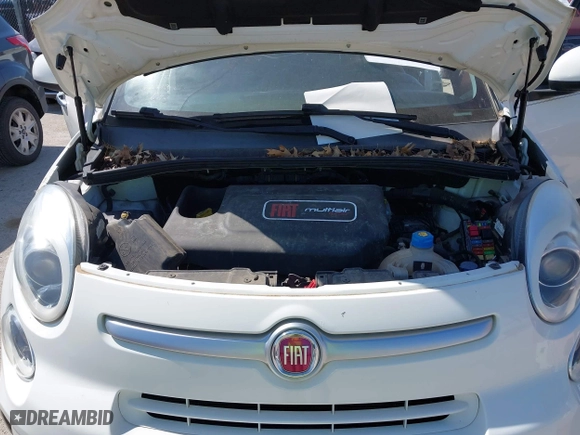 2014 FIAT 500L Trekking with VIN ZFBCFADH2EZ007586, listed as a IAAI auction lot 42040589 with 69,793 mi miles. Bid and sale history available at carsss.com. Image 10.