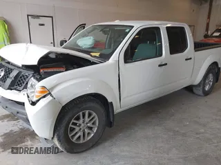 2018 Nissan Frontier SV z VIN 1N6DD0FV7JN718221, wystawiony jako IAAI lot #42118492 z przebiegiem 132 413 mil mil oraz . Historia ofert i sprzedaży dostępna na DreamBid. Obrazek 2.