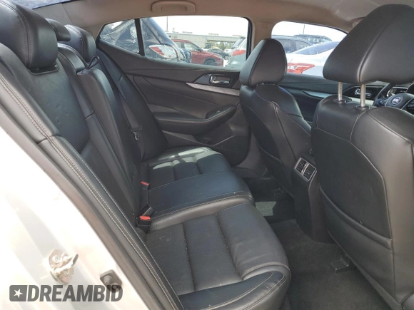 2016 Nissan Maxima SL z VIN 1N4AA6AP0GC902985, wystawiony jako Copart lot #51850815 z przebiegiem 139 372 mil mil oraz Szkoda całkowita • Salvage title. Historia ofert i sprzedaży dostępna na DreamBid. Obrazek 10.