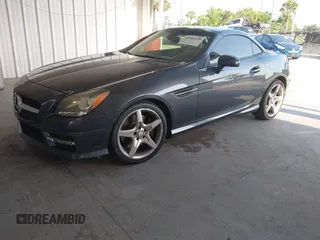 2012 Mercedes-Benz SLK 250 z VIN WDDPK4HA4CF036956, wystawiony jako IAAI lot #42382830 z przebiegiem 89 369 mil mil oraz . Historia ofert i sprzedaży dostępna na DreamBid. Obrazek 2.