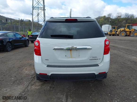 2015 Chevrolet Equinox LT with VIN 2GNFLFEK8F6241455, listed as a IAAI auction lot 42047684 with 172,000 mi miles. Bid and sale history available at carsss.com. Image 16.