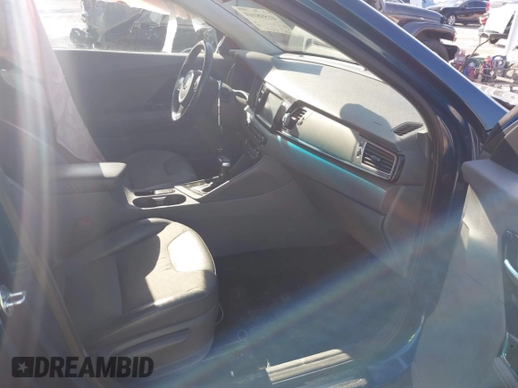 2019 Kia Niro EX with VIN KNDCC3LC2K5265519, listed as a IAAI auction lot 41598169 with 90,648 mi miles. Bid and sale history available at carsss.com. Image 5.
