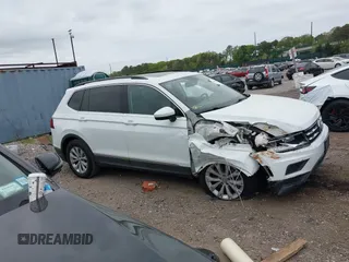2018 Volkswagen Tiguan SEL с VIN 3VV2B7AX8JM102377, выставлен на аукционе IAAI как лот 42246183 с пробегом 77 349 миль миль и . История ставок и продаж доступна на DreamBid. Изображение 13.